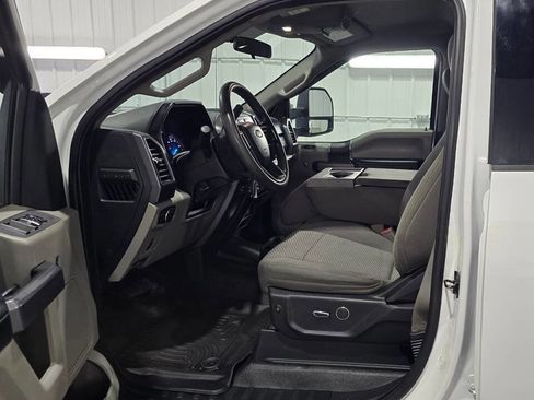 Used 2019 Ford F350 XLT w/ XLT Value Package image 8