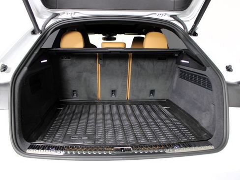 Used 2022 Audi RS Q8 AWD/4WD image 22