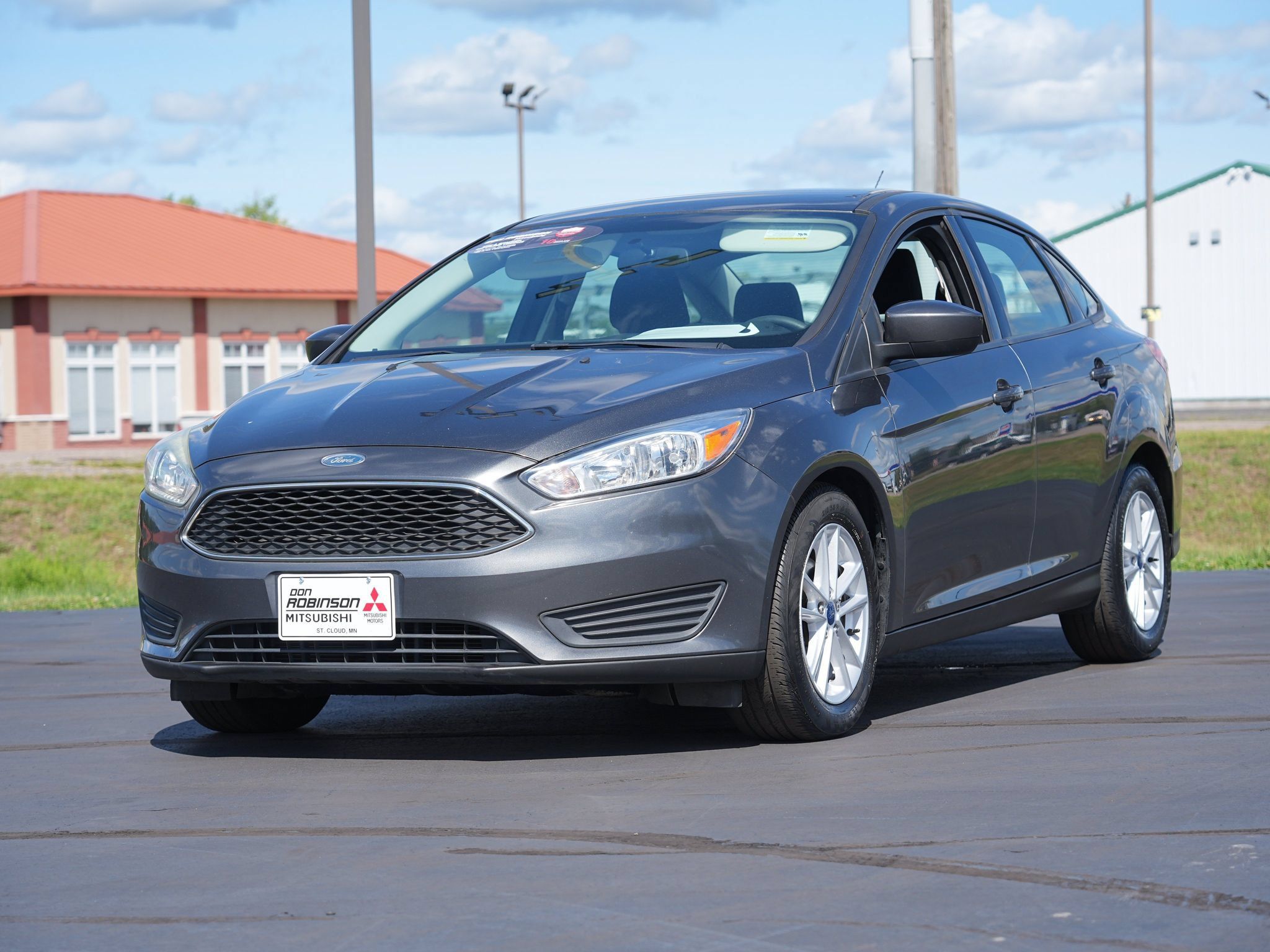 Used 2018 Ford Focus SE FWD image 8