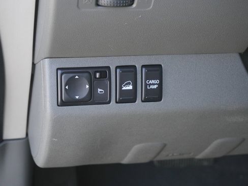 Used 2019 Nissan Frontier SV image 11