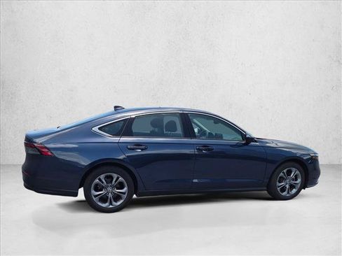 Used 2024 Honda Accord EX image 4