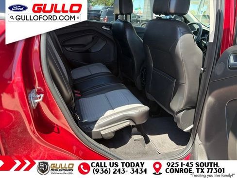 Used 2017 Ford Escape Titanium FWD image 4