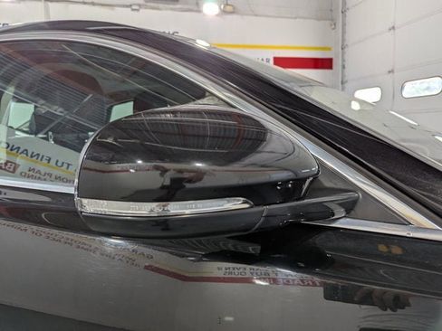 Used 2019 Jaguar XF Prestige image 44