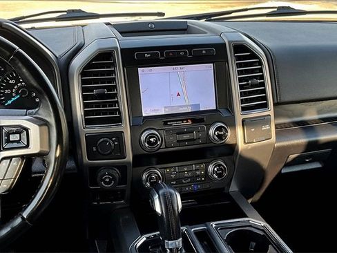 Used 2019 Ford F150 Platinum w/ Equipment Group 701A Luxury image 6