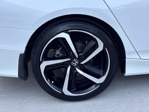 Used 2022 Honda Accord Sport image 9