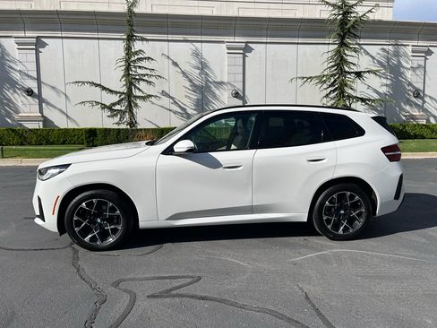 Used 2025 BMW X3 xDrive30i AWD/4WD image 10