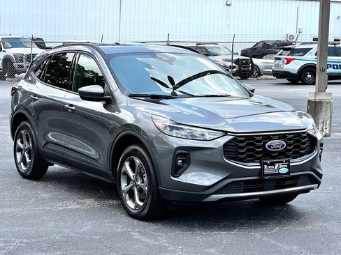 Used 2025 Ford Escape ST-Line Select AWD/4WD image 8