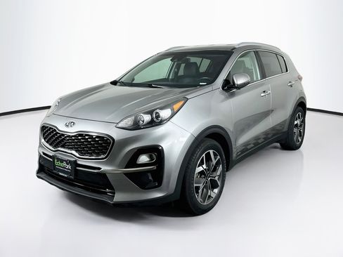 Used 2020 Kia Sportage EX FWD image 3