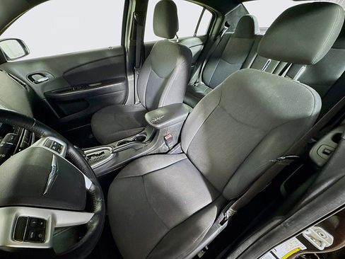 Used 2013 Chrysler 200 Touring FWD image 11