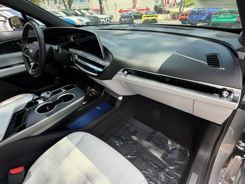 Used 2024 Cadillac Lyriq Luxury RWD image 19