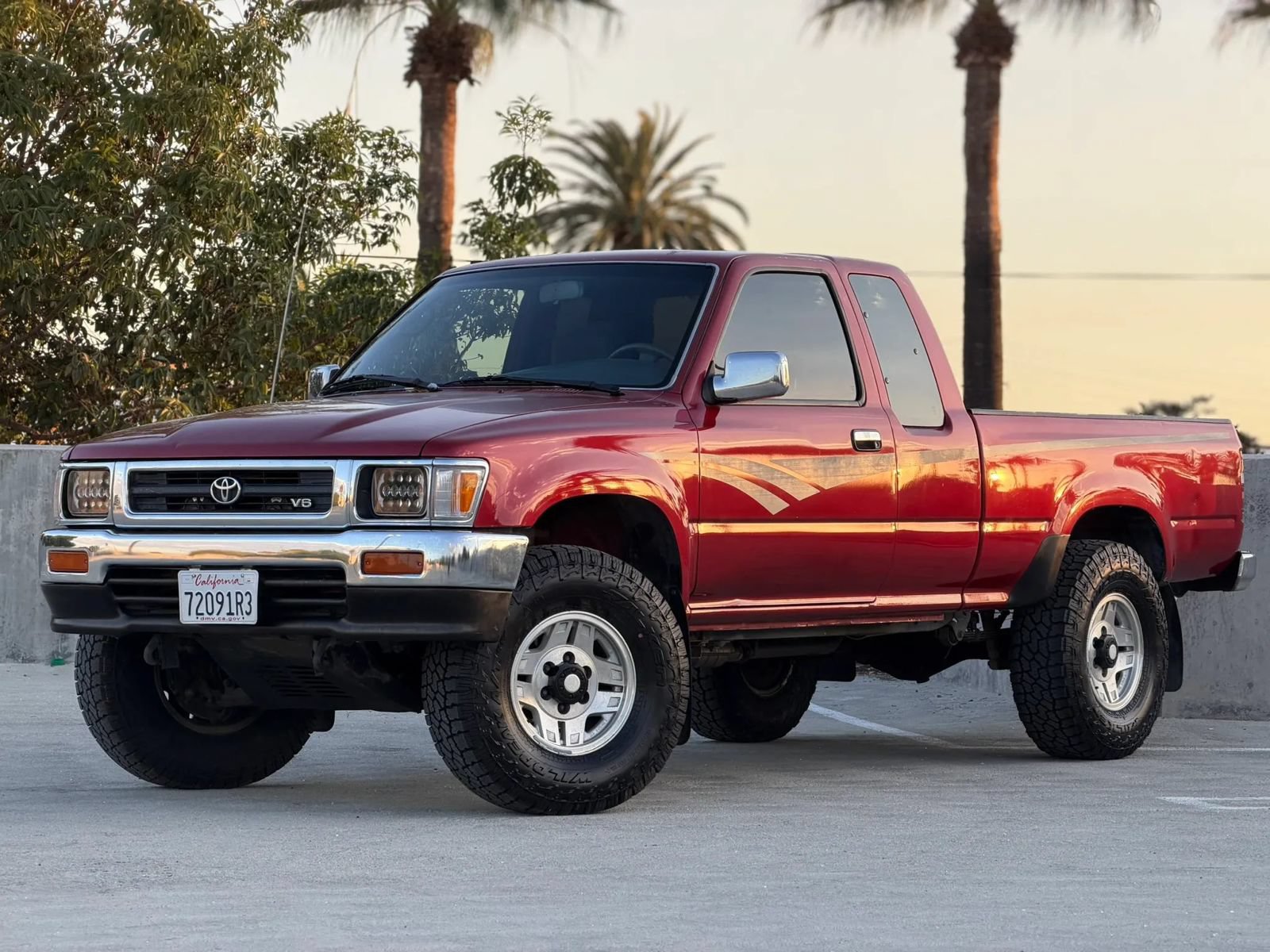 Used 1992 Toyota Pickup SR5 AWD/4WD image 1
