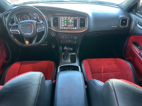 Used 2022 Dodge Charger Scat Pack RWD image 11