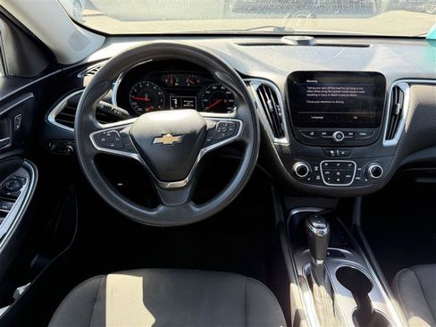 Used 2020 Chevrolet Malibu LT image 8