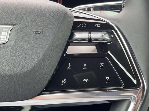 New 2026 Cadillac Vistiq Luxury AWD/4WD image 30