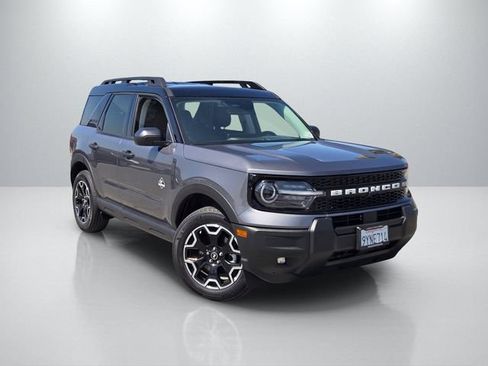Used 2026 Ford Bronco Sport Outer Banks AWD/4WD image 1