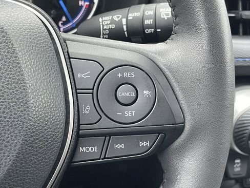 Used 2023 Toyota RAV4 SE image 23