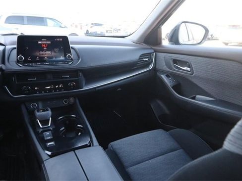 Certified 2023 Nissan Rogue SV image 22