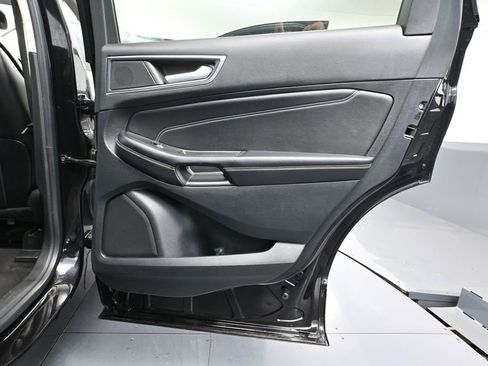 Used 2022 Ford Edge Titanium w/ Equipment Group 301A AWD/4WD image 42