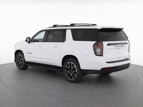 Used 2023 Chevrolet Suburban RST w/ Luxury Package RWD image 5