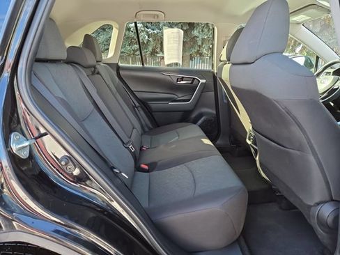 Used 2023 Toyota RAV4 XLE AWD/4WD image 38