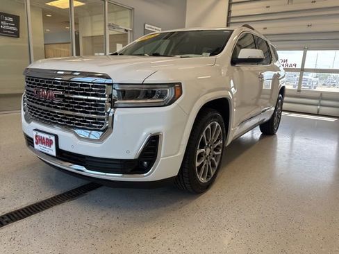Used 2023 GMC Acadia Denali AWD/4WD image 4