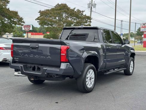 Used 2025 Toyota Tacoma SR5 AWD/4WD image 21