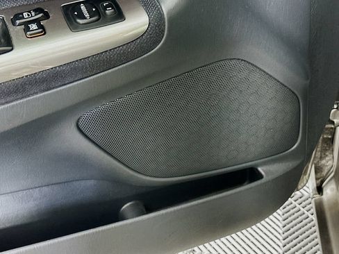 Used 2006 Toyota Camry FWD image 23