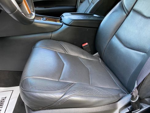 Used 2016 Cadillac Escalade 4WD image 28