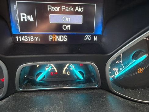 Used 2017 Ford Escape SE w/ Equipment Group 201A FWD image 17