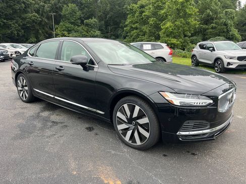 Used 2024 Volvo S90 T8 Ultimate image 9