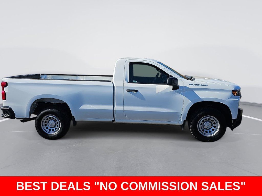 Used 2020 Chevrolet Silverado 1500 W/T RWD image 2
