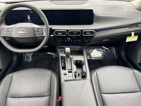 New 2026 Nissan Sentra SR w/ SR Premium Package FWD image 10
