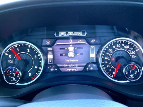 Used 2022 RAM 1500 Big Horn RWD image 26