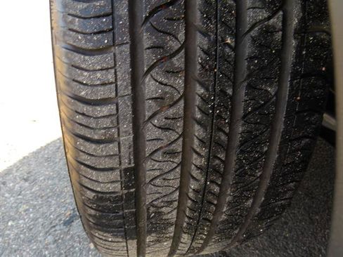 Used 2020 Tesla Model Y Long Range image 14