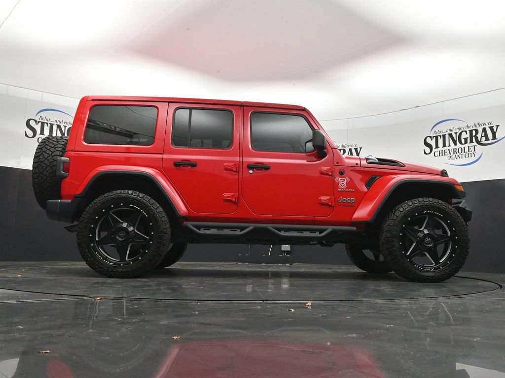 Used 2020 Jeep Wrangler Unlimited Sahara AWD/4WD image 33