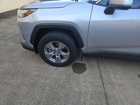 Used 2024 Toyota RAV4 XLE w/ Convenience Package image 16