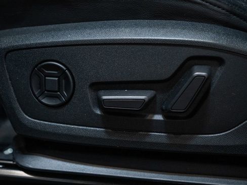 Used 2023 Audi Q3 2.0T Premium w/ Convenience Package image 25