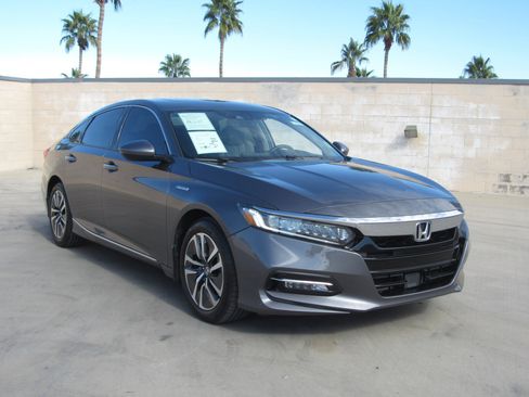 Certified 2020 Honda Accord Touring image 2