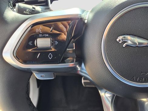 Used 2024 Jaguar XF R-Dynamic SE AWD/4WD image 19