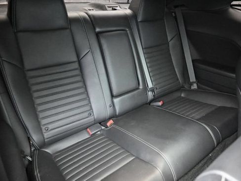 Used 2014 Dodge Challenger SXT Plus RWD image 9