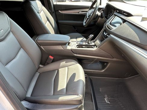 New 2026 Cadillac XT5 Luxury w/ LPO, Floor Liner Package image 14