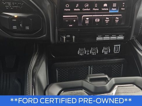 Used 2025 RAM 2500 Limited AWD/4WD image 32