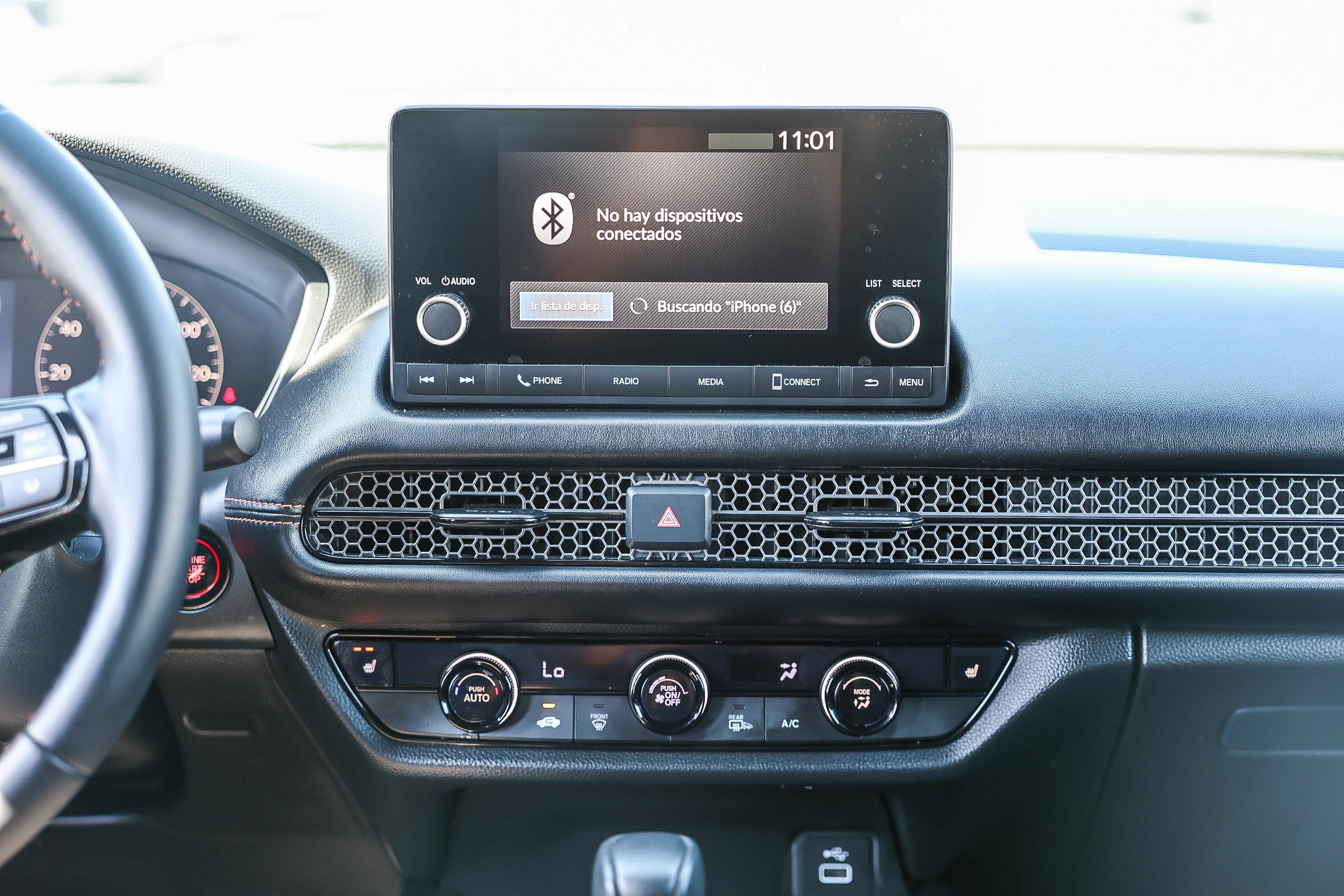 Certified 2025 Honda HR-V Sport image 3