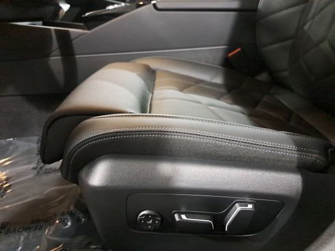 New 2026 BMW 530i w/ Premium Package image 31