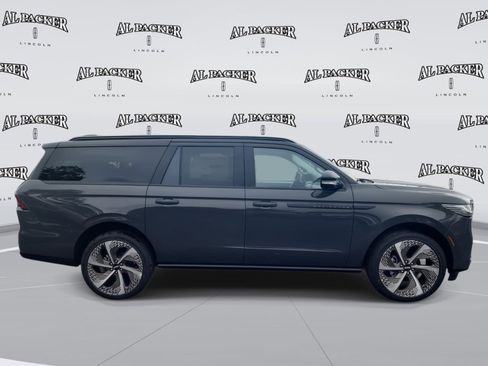 New 2026 Lincoln Navigator L Black Label w/ Black Label Special Edition image 6