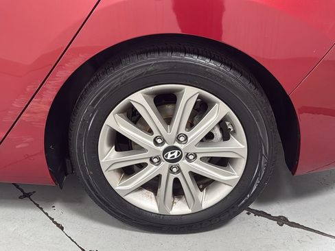 Used 2015 Hyundai Elantra SE w/ Option Group 02 image 23