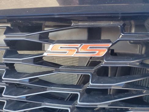 Used 2017 Chevrolet Camaro SS RWD image 37