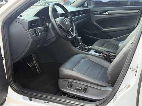 Used 2021 Volkswagen Passat 2.0T R-Line FWD image 12