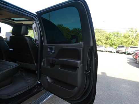 Used 2016 GMC Sierra 1500 Denali w/ Enhanced Driver Alert Package AWD/4WD image 29