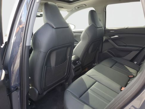 New 2025 Audi Q6 e-tron Premium Plus image 15